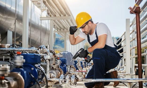 Oil and Water Tank Maintenance Services